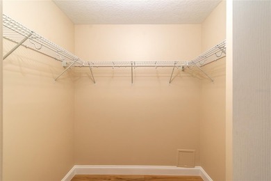 Beautifully updated 2-bedroom, 2-bath home in the sought-after - photo 10