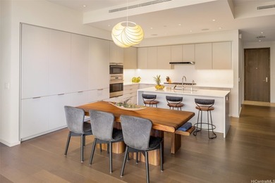 Rarely available top-floor residence in Bldg 3 at Park Lane Ala - photo 8