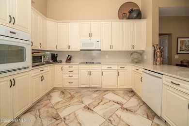 Hard to find 5 bedroom, 4 full bathrooms and 1 half guest - photo 11