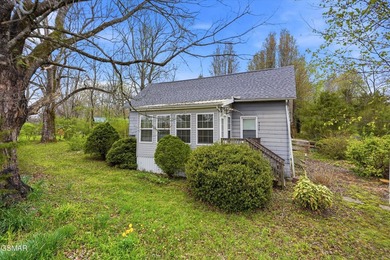 This home offers old world charm! 1 bedroom and 1 bath with a - photo 1