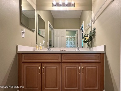 Hard to find 5 bedroom, 4 full bathrooms and 1 half guest - photo 39