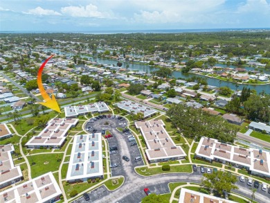 Lake Conley Condo For Sale in Holiday Florida