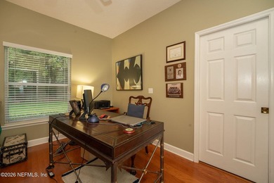 Hard to find 5 bedroom, 4 full bathrooms and 1 half guest - photo 44