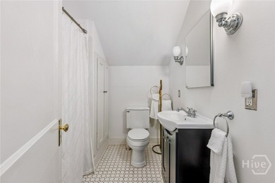 A large 1921 classic bungalow in historic Baldwin Park.There is - photo 48