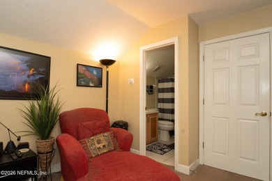 Hard to find 5 bedroom, 4 full bathrooms and 1 half guest - photo 50