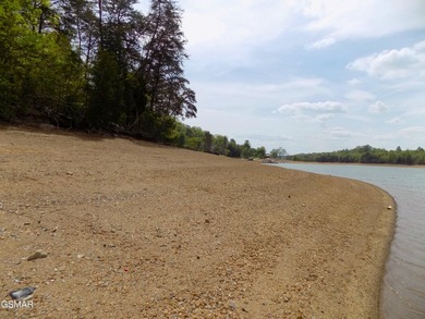 Experience Lakeside Luxury on Cherokee Lake. Discover your own - photo 6
