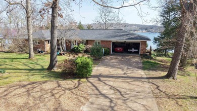 Enjoy lakeside living in this 3-bedroom, 2.5-bathroom brick home - photo 5
