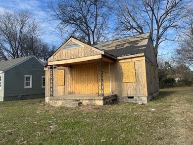 Mississippi River Home For Sale in Memphis Tennessee