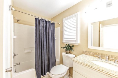 New Listing! Completely renovated and meticulously maintained 3 - photo 11