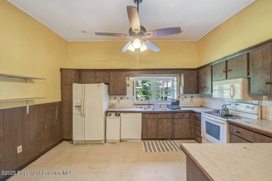 Seller is very motivated....bring reasonable offer. This - photo 11