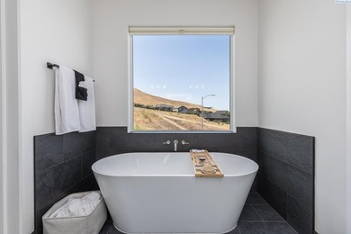 MLS# 291133 Ideally located in the prestigious Inspiration - photo 17