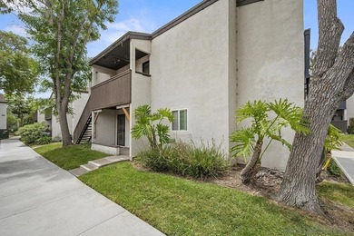 Centrally located in Mission Valley, this well-maintained studio - photo 2