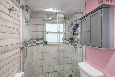 DIRECT GULF ACCESS POOL HOME on an oversized 8,600 sq ft lot - photo 25