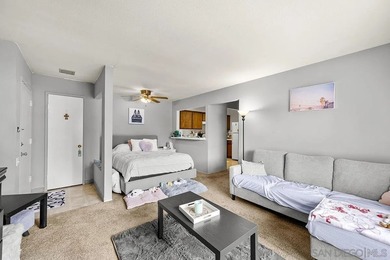 Centrally located in Mission Valley, this well-maintained studio - photo 5
