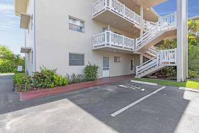 Welcome to this beautifully remodeled 2bed/1bath first floor - photo 27