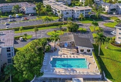 Welcome to this beautifully remodeled 2bed/1bath first floor - photo 32