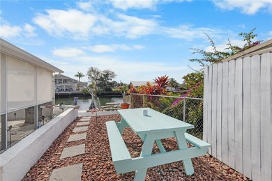 DIRECT GULF ACCESS POOL HOME on an oversized 8,600 sq ft lot - photo 33