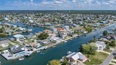 DIRECT GULF ACCESS POOL HOME on an oversized 8,600 sq ft lot - photo 44