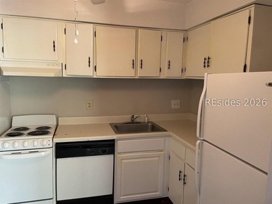 Enjoy Island Living at 48 Forest Gardens Villas! Nestled beneath - photo 6