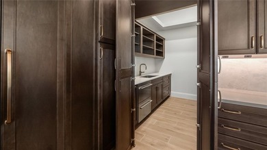 Welcome to luxury living in the prestigious Red Tail Golf Club - photo 8
