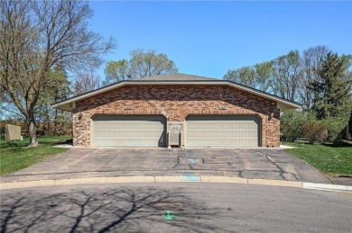 Lake Townhome/Townhouse For Sale in Plymouth, Minnesota
