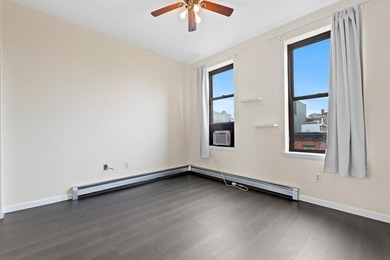 Welcome to this lovely, updated 2-bedroom, 1-bathroom condo - photo 7
