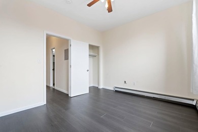 Welcome to this lovely, updated 2-bedroom, 1-bathroom condo - photo 9