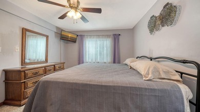 WOW.  HUGE PRICE REDUCTION!! This spacious 2-bedroom, 2-bath - photo 31