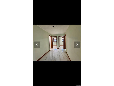 Currently the property is rented out. This unit is about 750 sq - photo 2