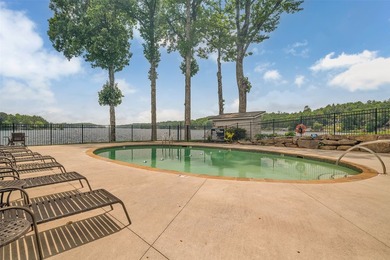 Fully furnished and beautifully renovated lakefront condo at - photo 34