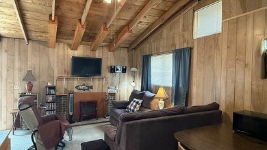 Turn Key Lake Cumberland Cottage on Large Lot w/ Storage - photo 16