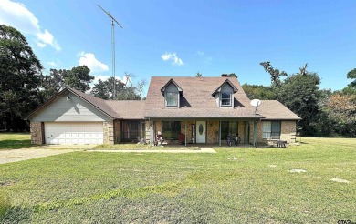 Lake Palestine Home For Sale in Frankston Texas