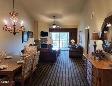 Top-floor 2BR/2BA condo in highly desirable RiverStone Resort - photo 9