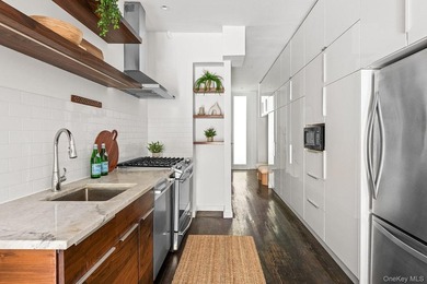 Park Slope Home with Private Outdoor Space, Den + Office Tucked - photo 2
