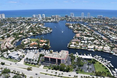 Enjoy direct water views from every room of the pool, marina and - photo 2