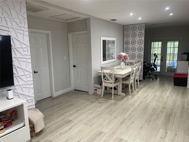 Located in the heart of highly sought-after South Seminole - photo 4
