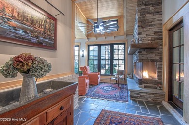 ''LOCK-IT AND LEAVE-IT! Stunning and move-in ready! With calming - photo 12