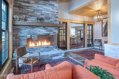 ''LOCK-IT AND LEAVE-IT! Stunning and move-in ready! With calming - photo 14