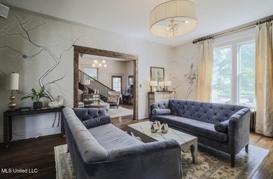 Charm, character, and craftsmanship on Historic Grand Boulevard! - photo 4