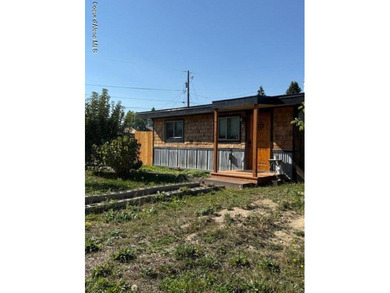 Lake Home Sale Pending in Sandpoint, Idaho