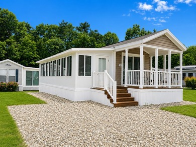 2024 new unit with Florida room in desirable Meadowlege Resort! - photo 2