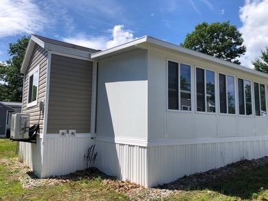 2024 new unit with Florida room in desirable Meadowlege Resort! - photo 3