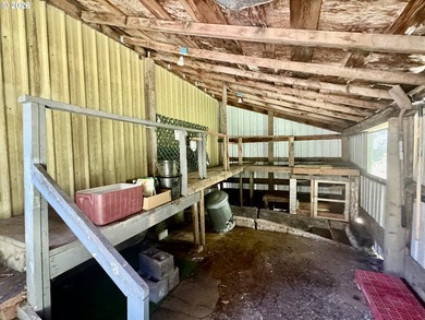 Welcome home to this 3 bedroom, 2 bathroom double-wide - photo 28