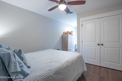 ''LOCK-IT AND LEAVE-IT! Stunning and move-in ready! With calming - photo 29