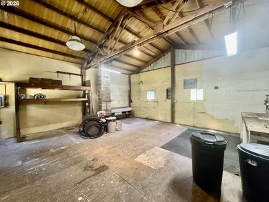 Welcome home to this 3 bedroom, 2 bathroom double-wide - photo 30
