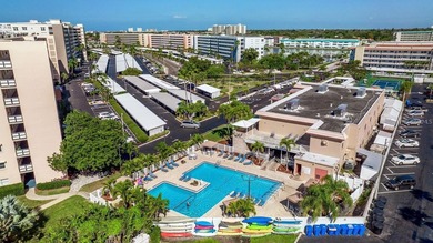 Very rare and highly sought after 3 bedroom, 2 1/2 bath - photo 47