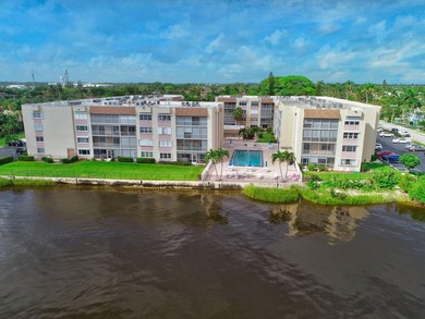 Experience sophisticated coastal living in this exquisitely - photo 48