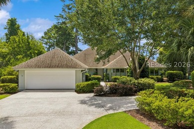 Pristine, thoughtfully updated residence with Sams Point Pond - photo 1
