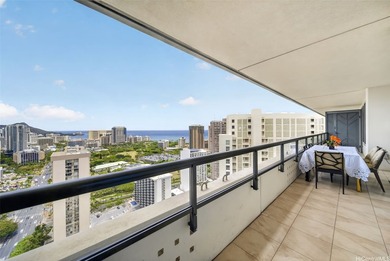 Enjoy beautiful Diamond Head views from this well-maintained - photo 3