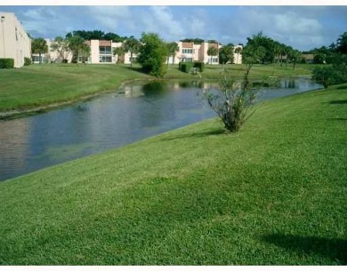 (private lake, pond, creek) Condo For Sale in Delray Beach Florida